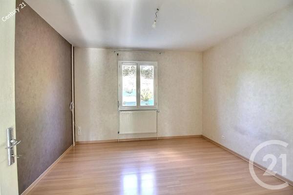 Maison à vendre  4 pièces - 116 m 2   CHATEAU THIERRY  - 02