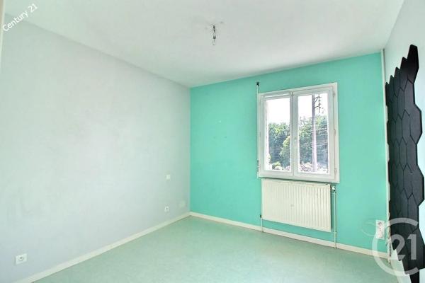 Maison à vendre  4 pièces - 116 m 2   CHATEAU THIERRY  - 02
