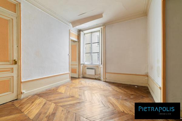 RARE - Rue Victor Hugo- 64m2-travaux