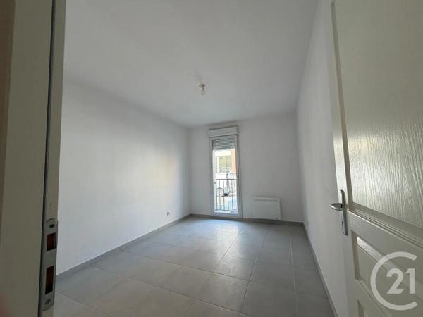 Appartement F2 à vendre  2 pièces - 57,61 m 2   ST QUENTIN  - 02