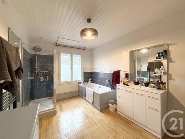 Maison à vendre  6 pièces - 151,35 m2 ANGLES - 85