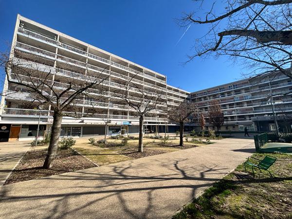 Appartement Cergy 4 pièce(s) 82.84 m2 €242 500 ** - Référence 11183