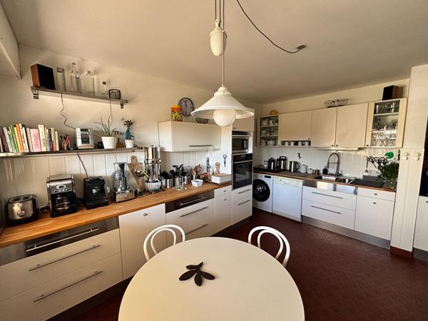 Appartement Cergy 4 pièce(s) 82.84 m2 €242 500 ** - Référence 11183