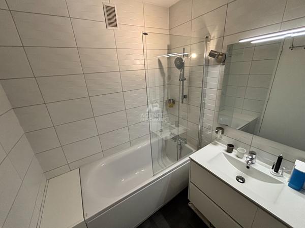 Appartement Cergy 4 pièce(s) 82.84 m2 €242 500 ** - Référence 11183