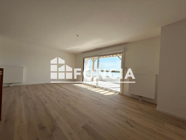 Location Appartement 4 pièces 91.52 m² - AVENUE DE BOLLAERT Lens 62300