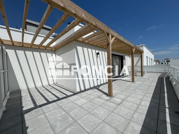 Location Appartement 4 pièces 91.52 m² - AVENUE DE BOLLAERT Lens 62300