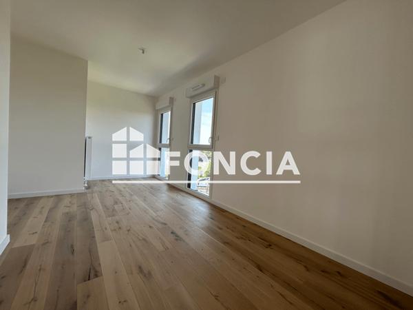 Location Appartement 4 pièces 91.52 m² - AVENUE DE BOLLAERT Lens 62300