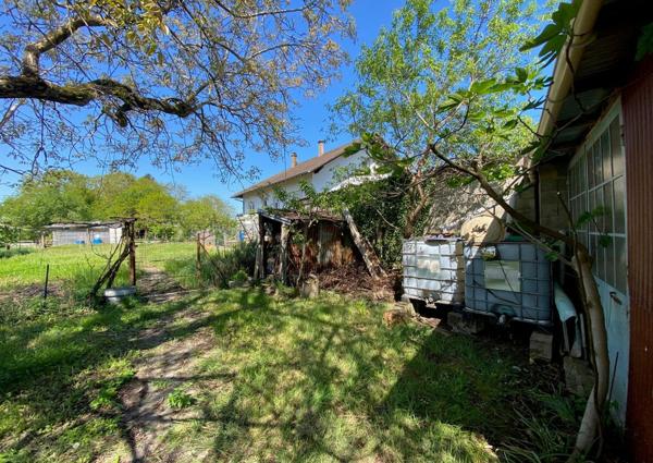 Immeuble de rapport et terrain de 15a88ca en zone ura