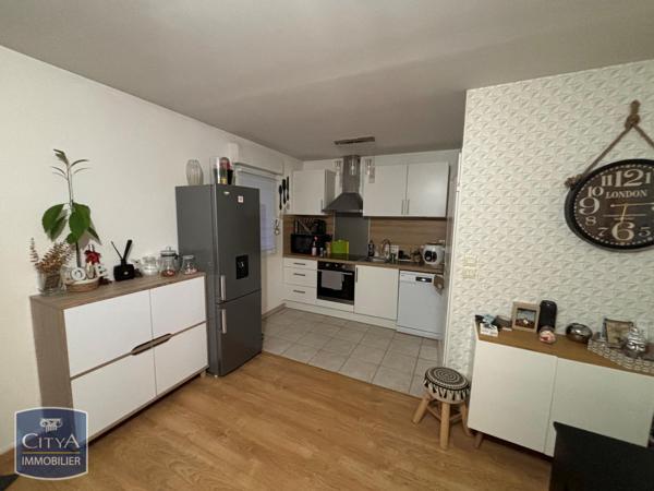 Appartement à louer 2 pièces 49.55m² Reims (51100)