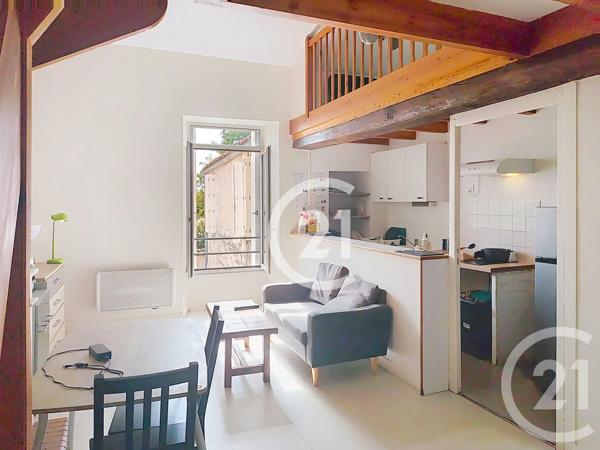 Appartement F4 à vendre  4 pièces - 79,55 m 2   SAINTES  - 17