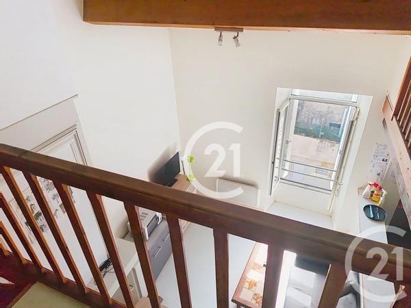Appartement F4 à vendre  4 pièces - 79,55 m 2   SAINTES  - 17
