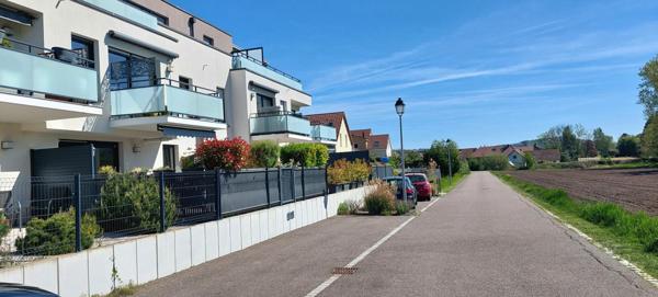 Beau 3 pièces de 76m², balcon, garage, parking, vendu loué