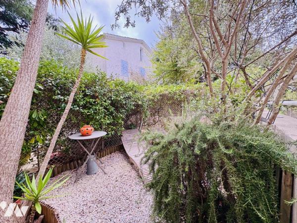 Appartement T3 avec jardinet + garage + cave à Toulon 