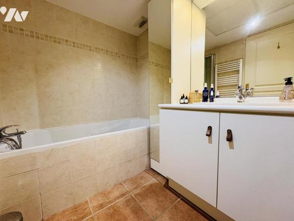 Appartement T3 avec jardinet + garage + cave à Toulon 