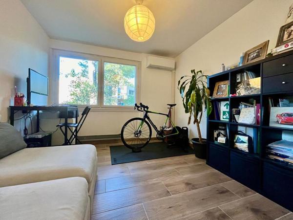 Appartement 98 m2 Estanove + Parking + Garage + Cave