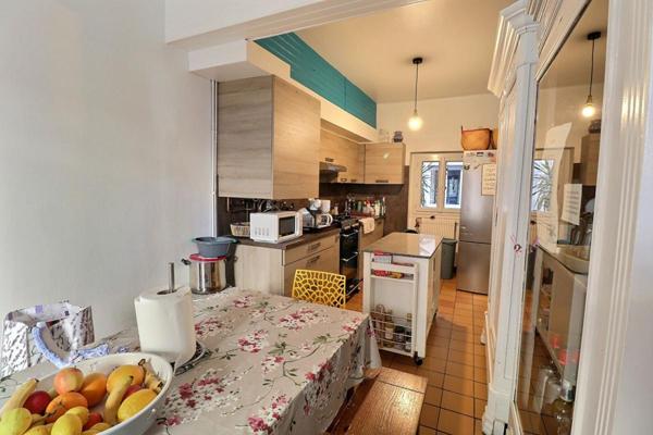 Immeuble Bagnols Sur Ceze 10 pièce(s) 350 m2