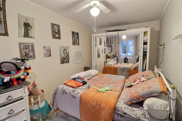 Immeuble Bagnols Sur Ceze 10 pièce(s) 350 m2