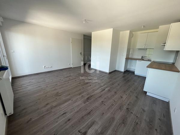 Appartement Nantes 3 pièce(s) 56.60 m2 + balcon cave et place de parking