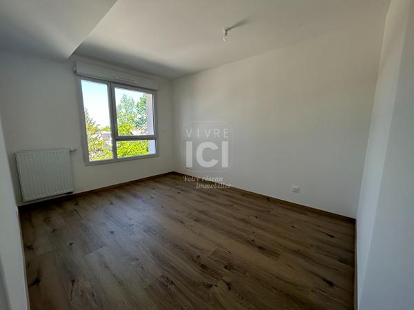 Appartement Nantes 3 pièce(s) 56.60 m2 + balcon cave et place de parking