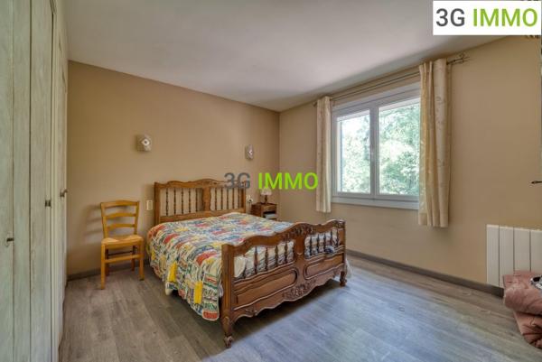 Vente / Villa à Mondragon (84430)