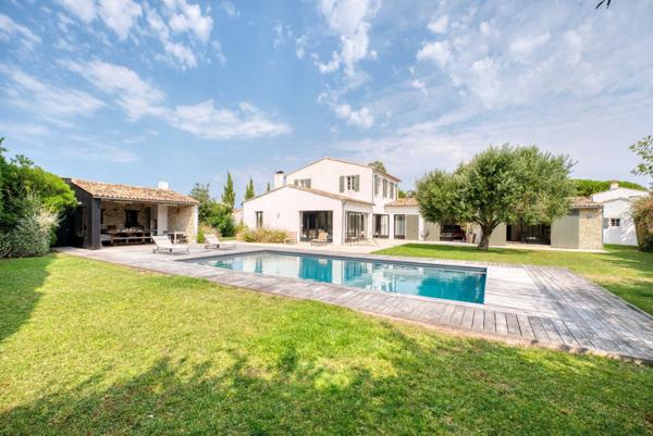 Exclusivité - Île de Ré - Saint-Martin-de-Ré - Villa d'exception proche des plages