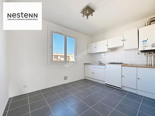 QUIMPER - KERMOYSAN - Appartement Type 2 avec cave et facilite de stationnement