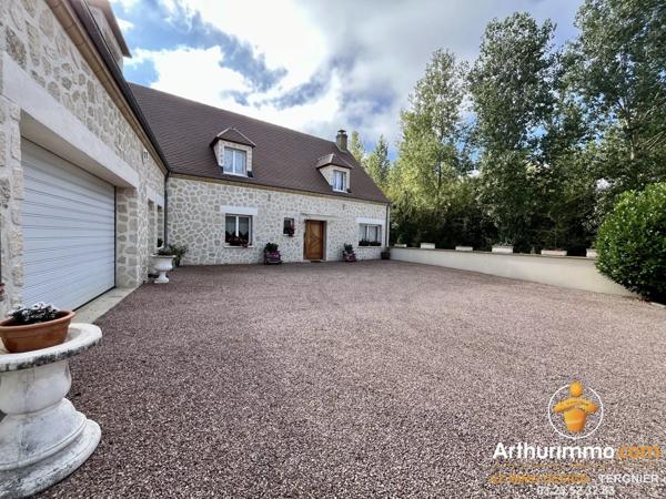 Vente Maison 11 pièces 354 m2 à Versigny