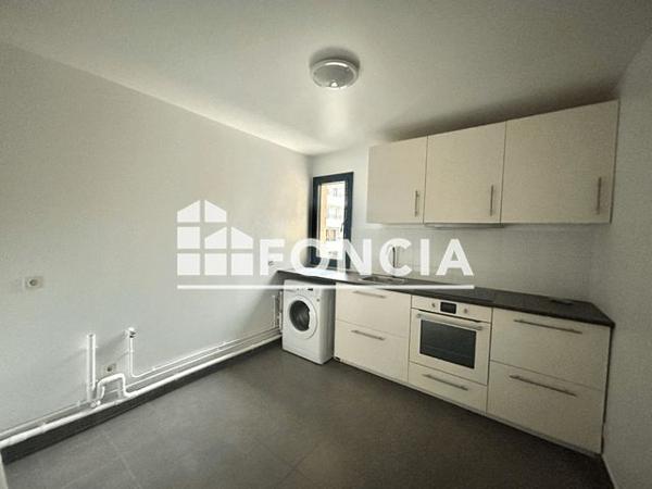 Location Appartement 3 pièces 62.89 m² - 17 BLD DU LYCEE Vanves 92170