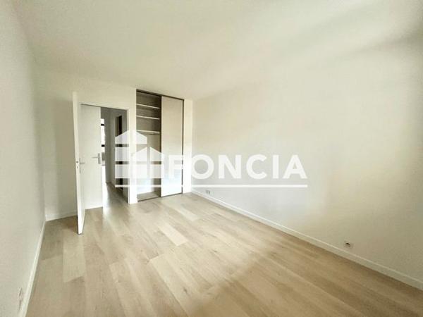 Location Appartement 3 pièces 62.89 m² - 17 BLD DU LYCEE Vanves 92170