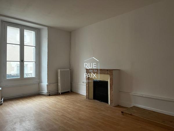 86110 MIREBEAU Maison Mirebeau 4 pièce(s) 89 m2