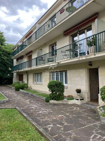 Appartement Maisons Laffitte 3 pièce(s) 68m2 470 000 € **  - Référence  4685