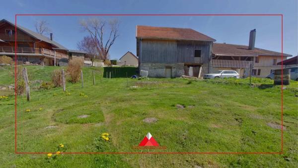 Maison avec dépendances à Bouverans