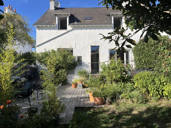 A VENDRE- Maison de charme des années 30 à deux pas du port et du cœur de ville – VANNES