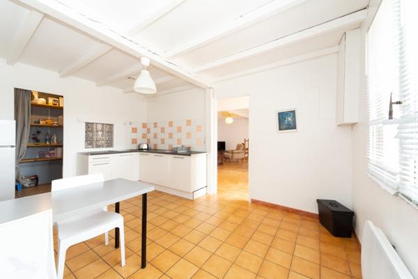 Immeuble à vendre |  Saint-Androny |  400 m²