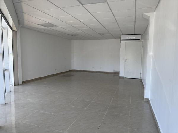 Location / Local Commercial