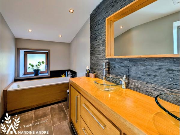 Maison 5 pièces - 120 m² Exclusivité efficity