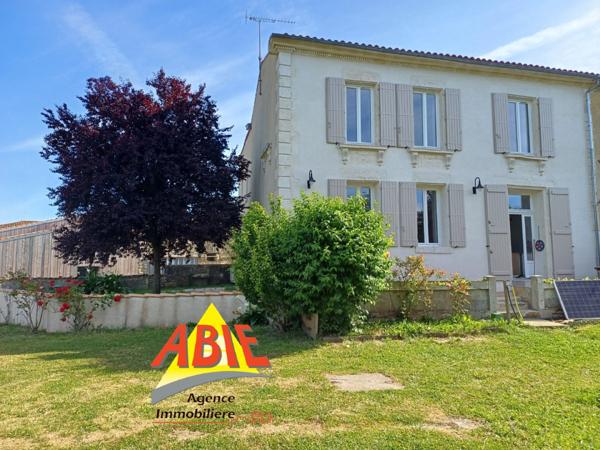 Maison  7 pièce(s)  4 chambre(s)  139 m²