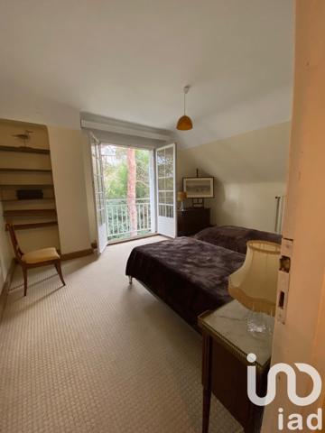 Maison 7 pièces de 242 m² à Saint-Pierre-lès-Nemours (77140)