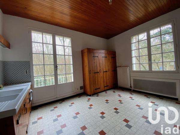 Maison 7 pièces de 242 m² à Saint-Pierre-lès-Nemours (77140)