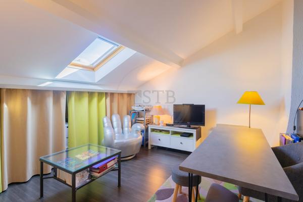 Maison familiale avec piscine et vue exceptionnelle