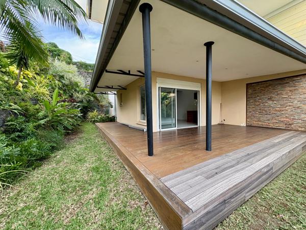 Magnifique appartement duplex avec vue sur l'Étang-Salé