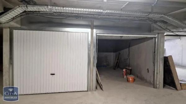 Appartement à louer 3 pièces 65.75m² Villeneuve-Loubet (06270)
