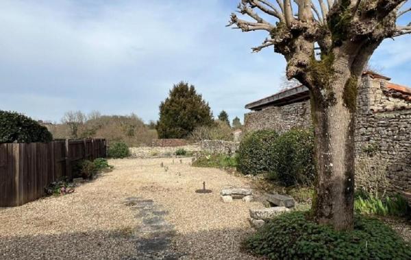 Vente Maison Nanteuil-en-vallee   