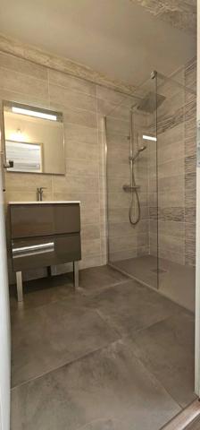 Maison en pierre 224m2 hab. piscine et 145m2 d'annexe