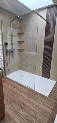 Maison en pierre 224m2 hab. piscine et 145m2 d'annexe