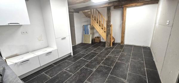 Maison en pierre 224m2 hab. piscine et 145m2 d'annexe