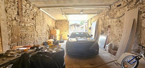 Maison en pierre 224m2 hab. piscine et 145m2 d'annexe