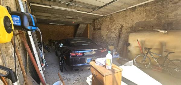 Maison en pierre 224m2 hab. piscine et 145m2 d'annexe