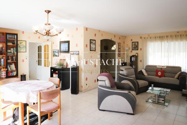 AGRÉABLE MAISON/ VILLA - 1KM PLAGE & 500M COMMERCES -