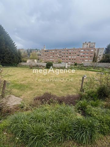 Terrain à UNIEUX, 42240 - 600m²